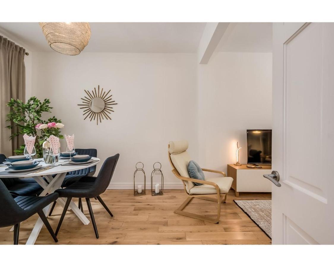 Apartment Chic Luxe R&r *
