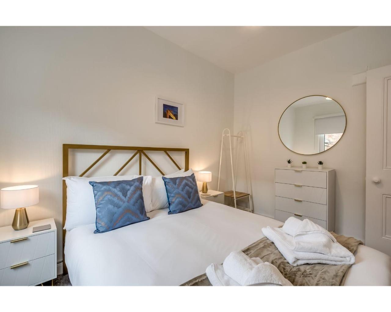 Chic Luxe R&r Apartment